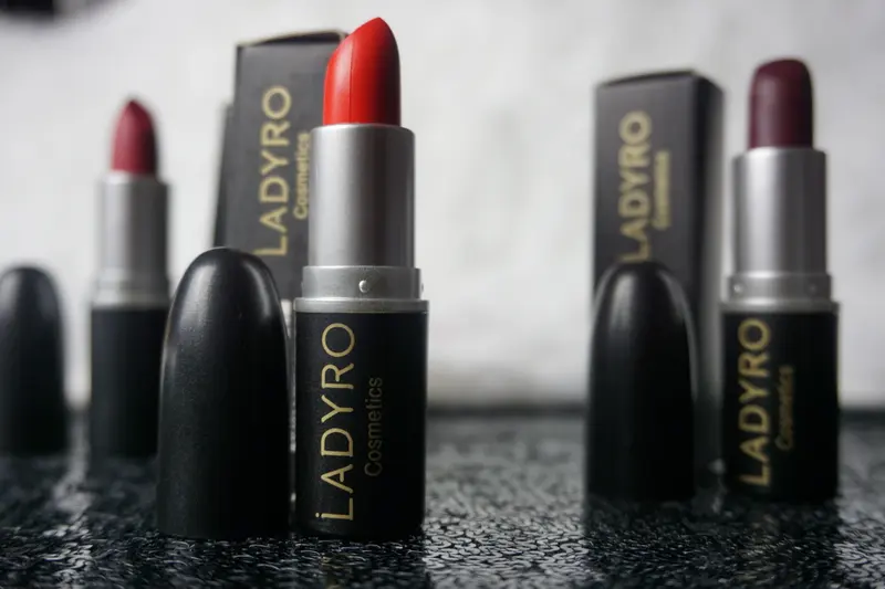 LadyRo Studios