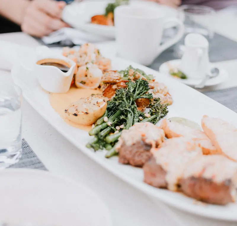Wandering Table Catering